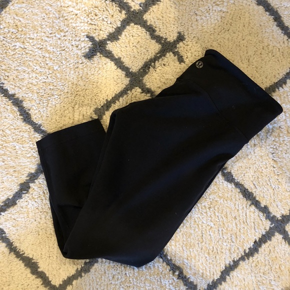 lululemon athletica Pants - Lululemon wunder under reversible crop 💟